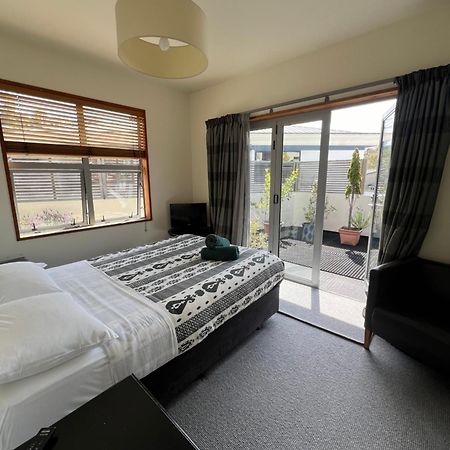 On Top Backpackers Dunedin Eksteriør billede