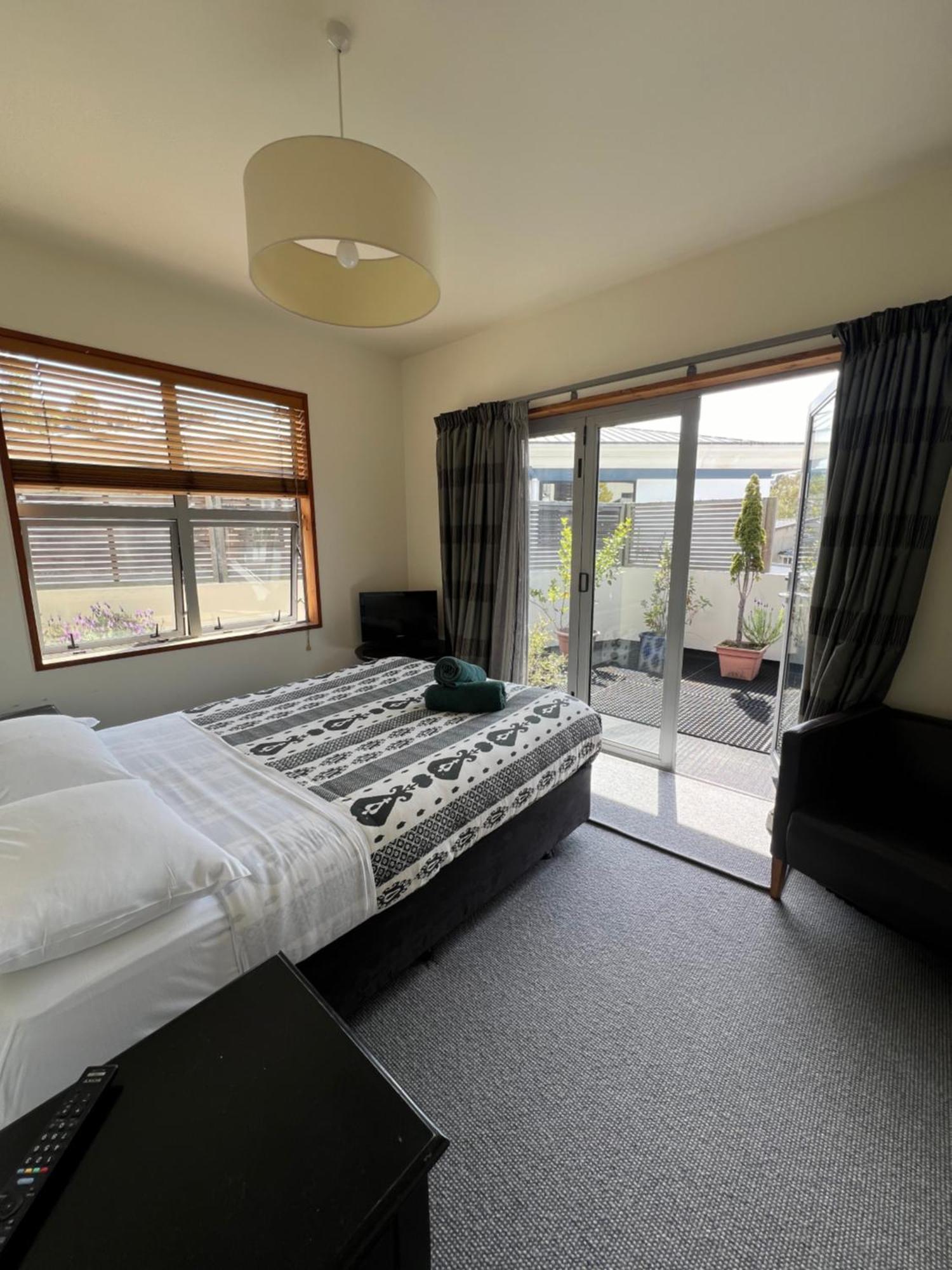 On Top Backpackers Dunedin Eksteriør billede