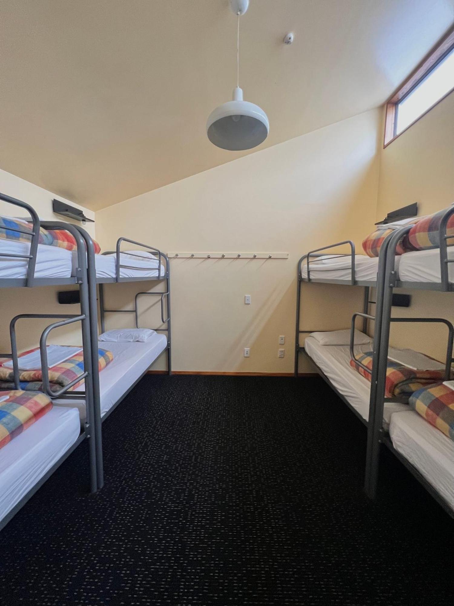 On Top Backpackers Dunedin Eksteriør billede
