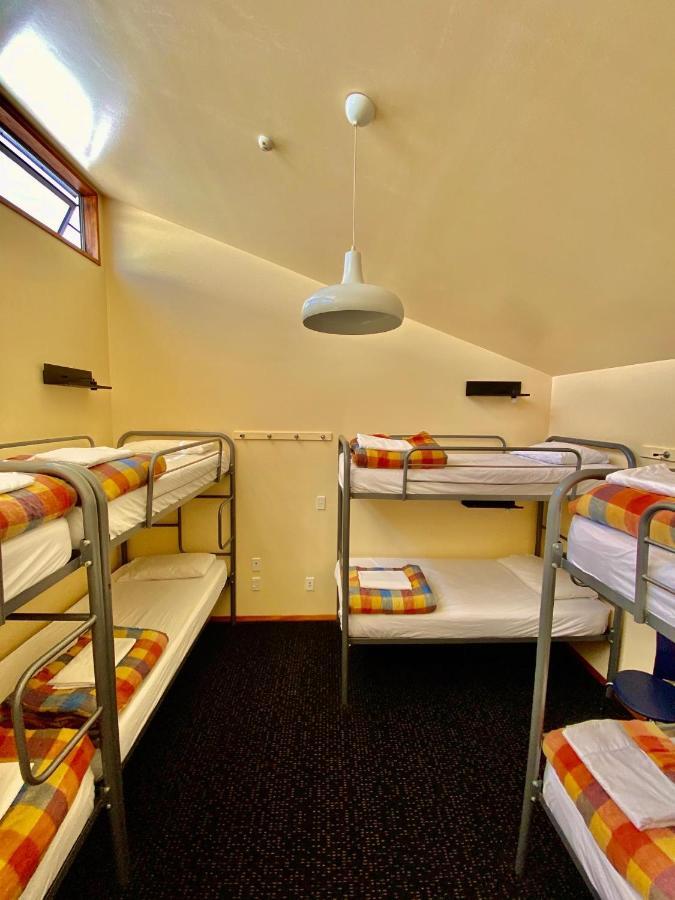 On Top Backpackers Dunedin Eksteriør billede